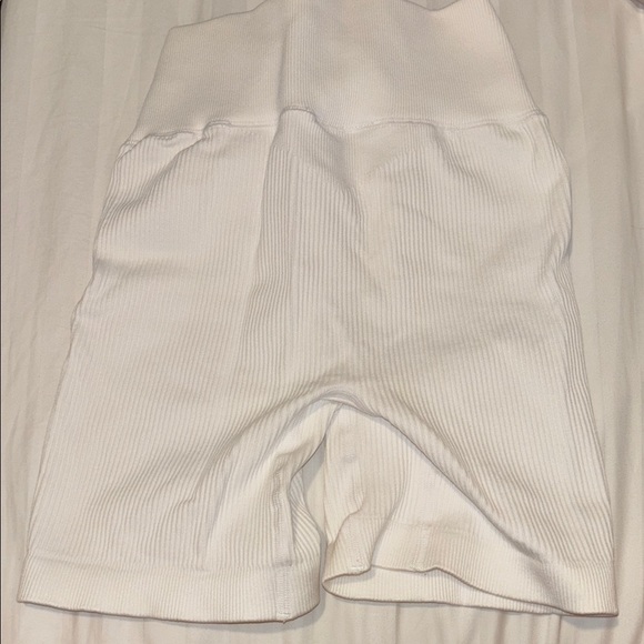 White BO+TEE Ribbed Shorts - Picture 5 of 5